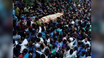 Over 20,000 attend top Hizbul commander Wani's burial in Kashmir