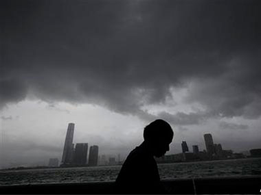 Typhoon Nida hits Hong Kong, strongest since 1983 Typhoon Nida hits Hong Kong, strongest since 1983