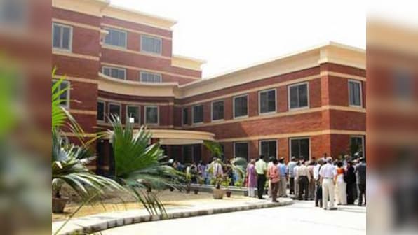 Third list for Delhi University admission 2017 out; LSR's Economics (Honors) has highest cut-off at 97.5 percent