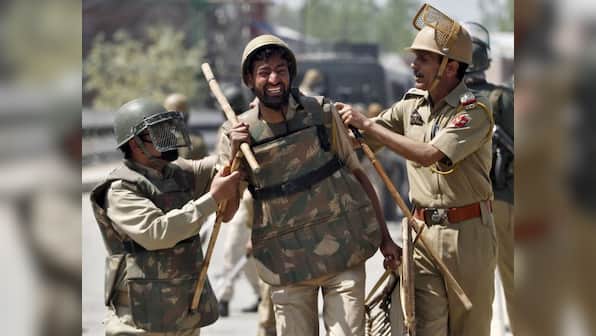 Kashmir unrest: It is naïve to think that cops can do away with pellet guns in the Valley