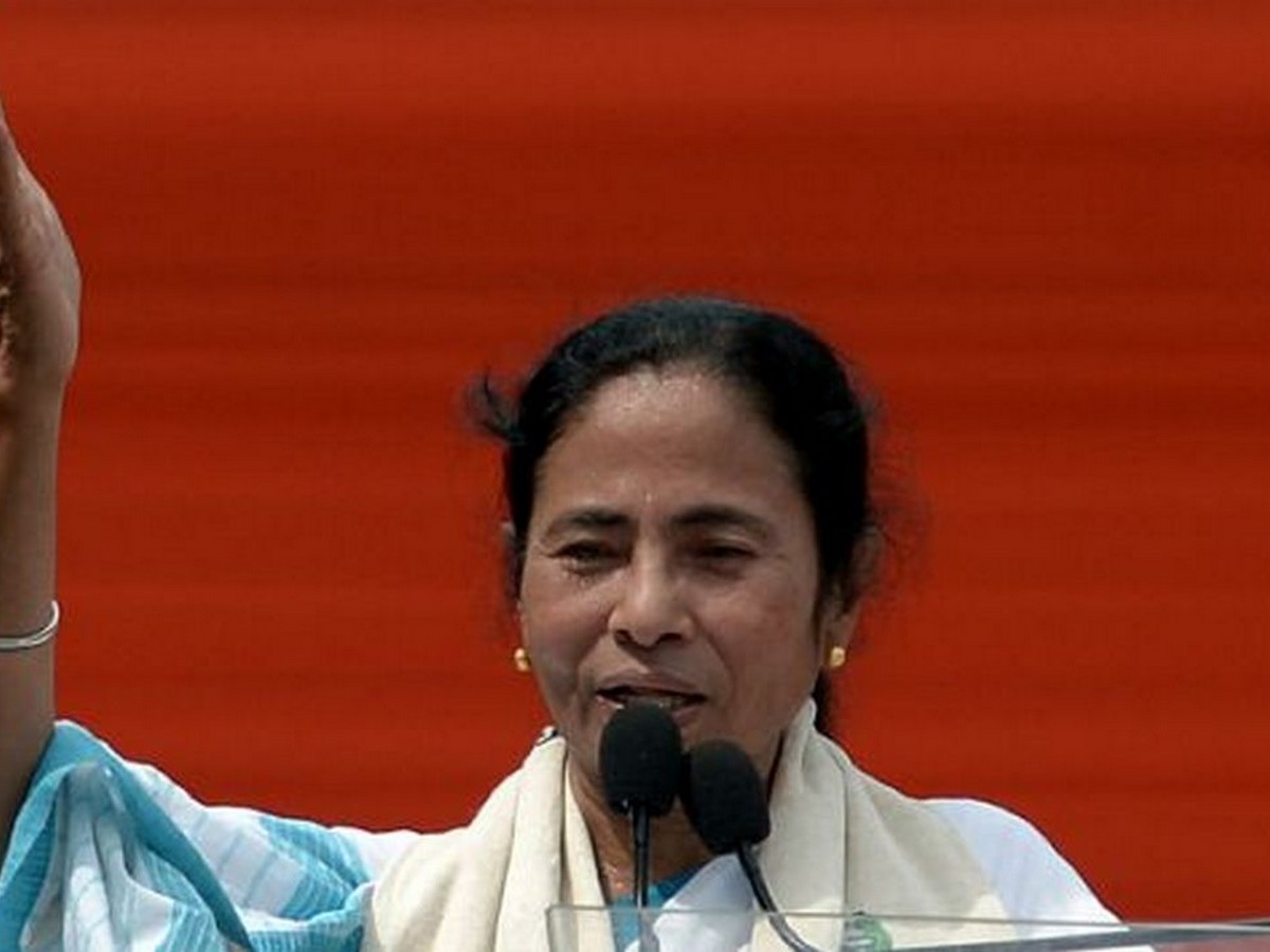 Mamata Banerjee won't tolerate injustice, so why is WB crumbling under weight of corruption? Mamata Banerjee won't tolerate injustice, so why is WB crumbling under weight of corruption?