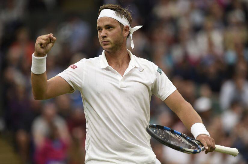 Britain Tennis - Wimbledon - All England Lawn Tennis & Croquet Club, Wimbledon, England - 29/6/16 Great Britain's Marcus Willis celebrates during his match against Switzerland's Roger Federer REUTERS/Tony O'Brien - RTX2IX2C