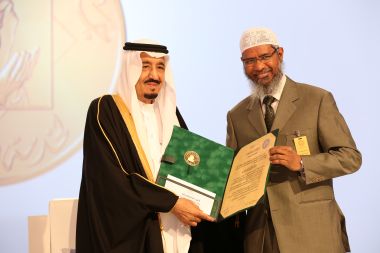 A file photo of Saudi King Salman bin Abdul Aziz presents Zakir Naik, president of the Islamic Research Foundation in India, with the 2015 King Faisal International Prize for Service to Islam in Riyadh. AFP