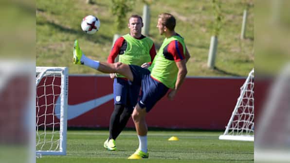 Wayne Rooney defends decision of relieving Harry Kane from taking corners at Euro 2016
