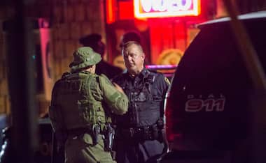 Canada police thwart suicide bomb attack, kill suspect in Ontario