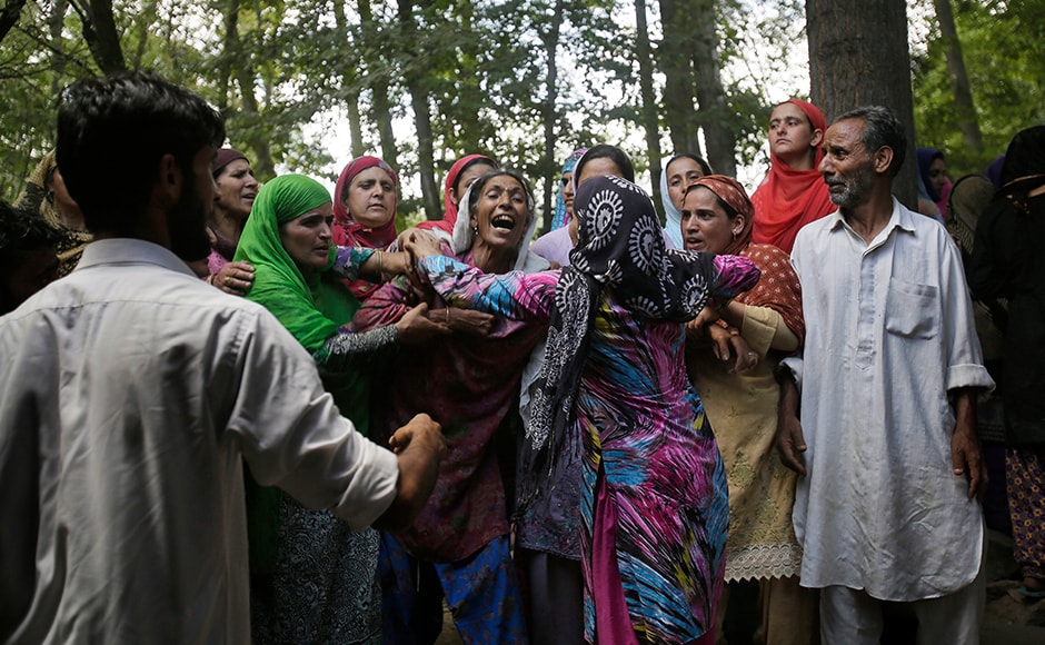 Clashes, encounters, and slogans continued on 38th and now will continue on 39th day as Kashmir continues to reel under a strict curfew. Over 80 people were injured on Sunday, some with pellets, in forces’ action on pro-freedom protesters. AP Clashes, encounters, and slogans continued on 38th and now will continue on 39th day as Kashmir continues to reel under a strict curfew. Over 80 people were injured on Sunday, some with pellets, in forces’ action on pro-freedom protesters. AP