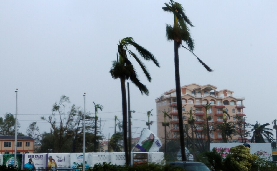 The storm weakened as it moved inland, and by 1200 GMT the NHC had downgraded it from a hurricane to a tropical storm with 65 mile (105 kilometer) per hour winds. Earl was expected to dissipate further as it moves across northern Guatemala and southern Mexico, the NHC said. Reuters The storm weakened as it moved inland, and by 1200 GMT the NHC had downgraded it from a hurricane to a tropical storm with 65 mile (105 kilometer) per hour winds. Earl was expected to dissipate further as it moves across northern Guatemala and southern Mexico, the NHC said. Reuters