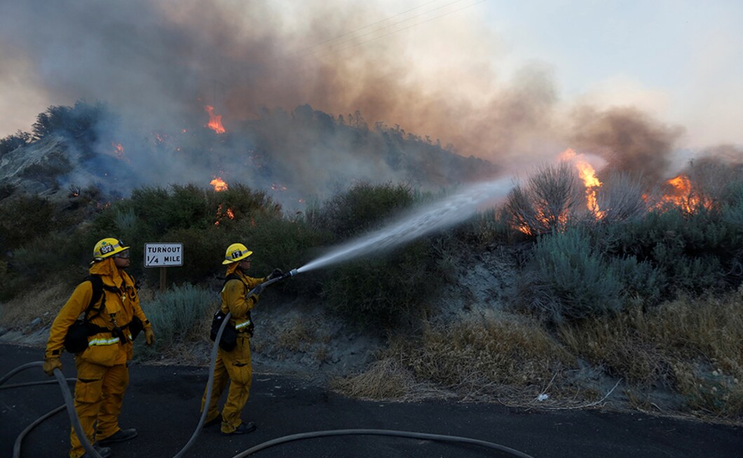 Blue Cut Fire In Southern California Rages Unchecked After Evacuations