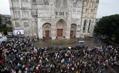 Muslims, Jews and Christians come together to mourn French priest killed by Islamic State