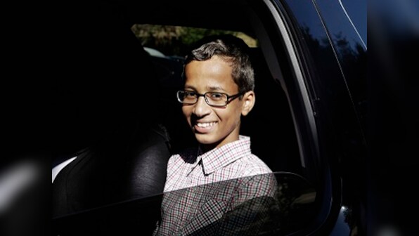 US: Family of Ahmed Mohamed sues school for arrest over homemade clock