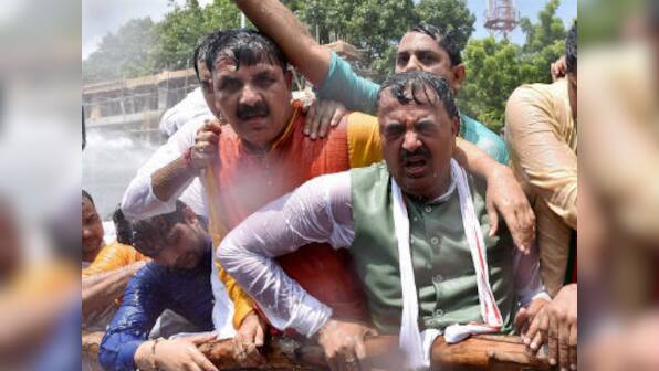 BJP files police complaint against Akhilesh Yadav, police for lathi-charge on protesting members