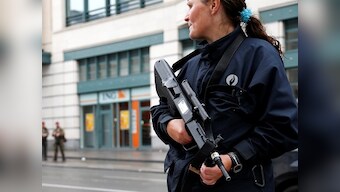 Belgian cops injured as assailant attacks them with machete in Charleroi