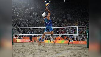 Rio Olympics 2016: Brazil thrill crowd to take gold on home sand in men's beach volleyball