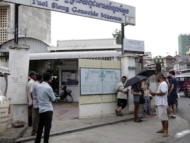 Cambodia passes law barring political parties from having links with convicted criminals Cambodia passes law barring political parties from having links with convicted criminals