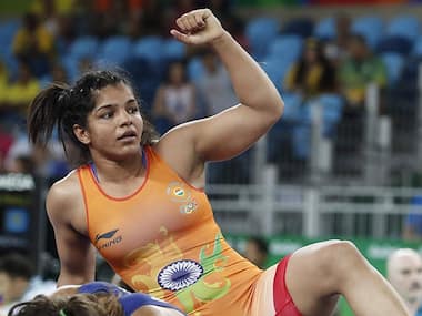 Rio Olympics 2016: Sakshi Malik’s bronze medal sets Twitter ablaze with praise