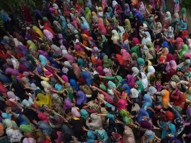 Hundreds of eople gathered at Ladoora Chowk in Rafiabad area of Baramulla. Idress Mir