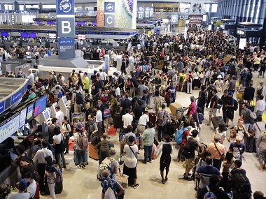 Delta Air Lines shutdown strands more than 1,000 people at Japan's Narita Airport Delta Air Lines shutdown strands more than 1,000 people at Japan's Narita Airport