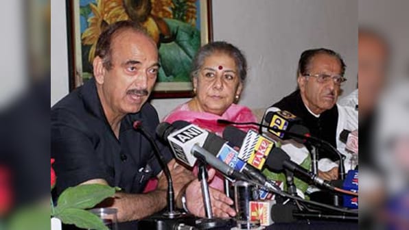 Kashmir impasse: Ghulam Nabi Azad urges Centre to talk to all stakeholders, including students