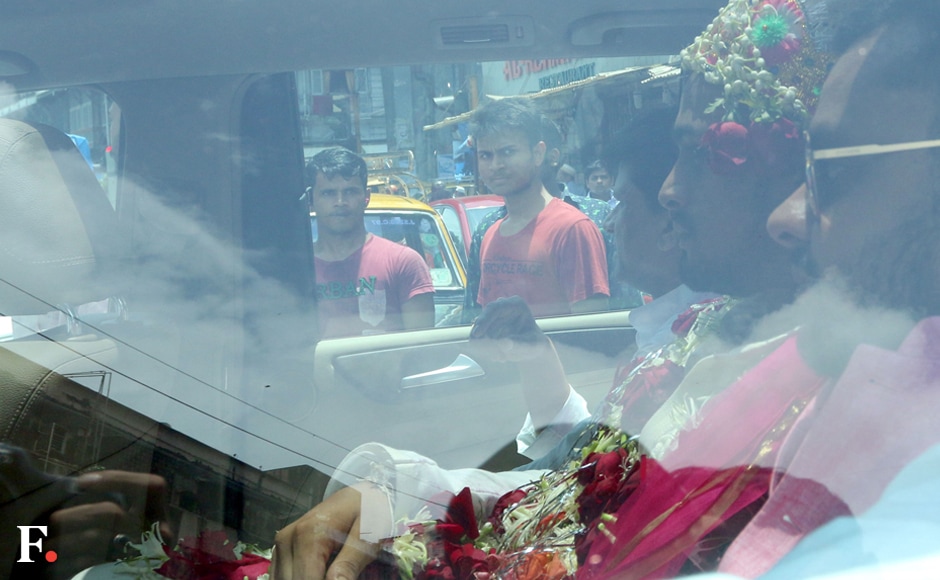 The garlanded Alishah is heading to the Rasool mosque for the nikah. Sachin Gokhale/Firstpost The garlanded Alishah is heading to the Rasool mosque for the nikah. Sachin Gokhale/Firstpost
