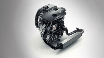 2016 Paris Motor Show: Infiniti reveals world's first production engine with variable compression ratios