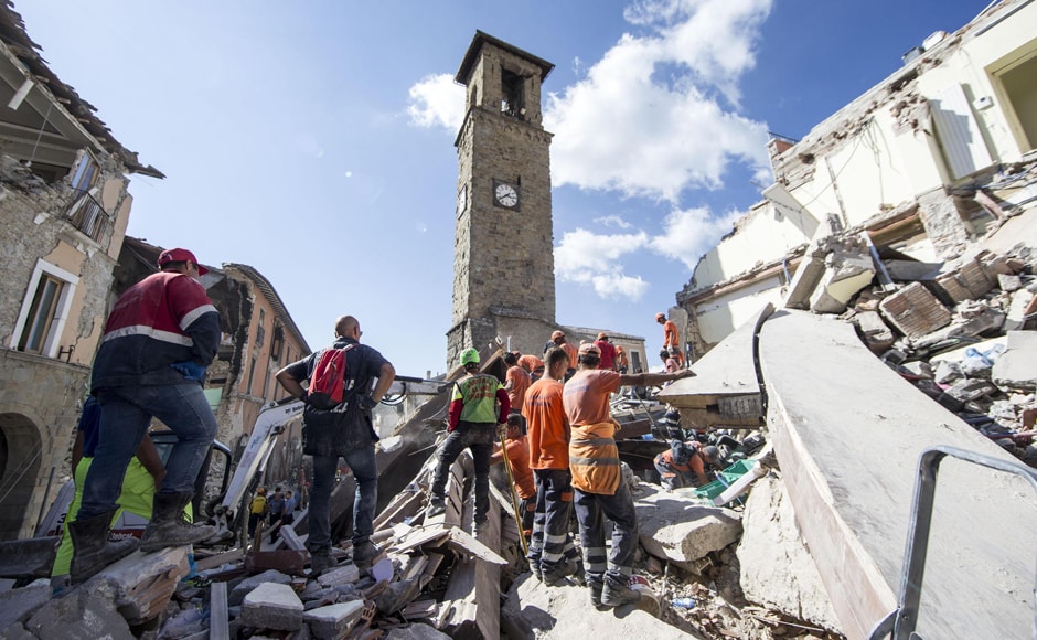 Italy earthquake claims 247 lives as rescuers look for survivors in the ...