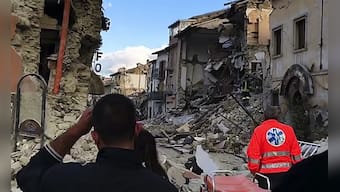 Death toll reaches 38 in Italy earthquake, PM Matteo Renzi cancels France trip