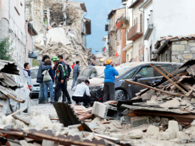 Italy earthquake: Death toll rises to 247 as rescuers search for survivors Italy earthquake: Death toll rises to 247 as rescuers search for survivors
