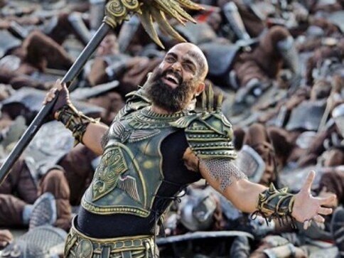 Karthi's fierce warlord look in Kaashmora could be right out of Game of Thrones! Karthi's fierce warlord look in Kaashmora could be right out of Game of Thrones!