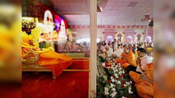 Arvind Kejriwal pays homage to Pramukh Swami in Sarangpur