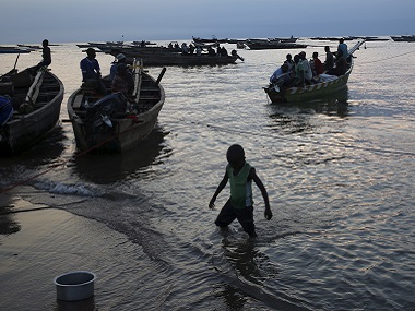 Sri Lankan Navy arrests eight Tamil Nadu fishermen; fifth such incident in July Sri Lankan Navy arrests eight Tamil Nadu fishermen; fifth such incident in July
