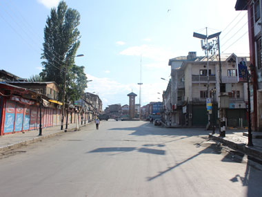 Kashmir almanac: Hurriyat calendar mocks govt, dictates business hours in the Valley Kashmir almanac: Hurriyat calendar mocks govt, dictates business hours in the Valley