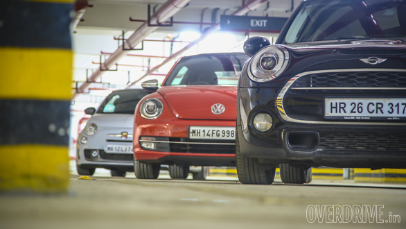 Comparo: Mini Cooper S vs Abarth 595 Competizione vs Volkswagen Beetle Comparo: Mini Cooper S vs Abarth 595 Competizione vs Volkswagen Beetle