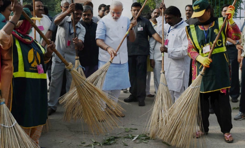Modi Swachh Bharat_825