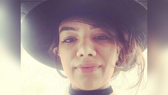 Permanent Roommates actress Nidhi Singh to make her Bollywood debut in a Saqib Saleem film
