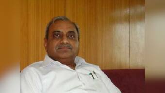 Amit Shah in Gujarat: Vijay Rupani bows out of CM race, Nitin Patel is last man standing