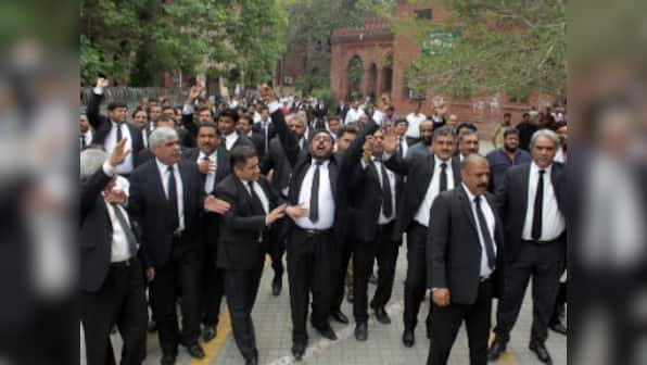 Quetta blast: Pakistan's lawyers boycott courts protesting attack