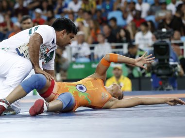 Vinesh Phogat's Rio Olympics 2016 campaign cut short by unfortunate knee injury Vinesh Phogat's Rio Olympics 2016 campaign cut short by unfortunate knee injury