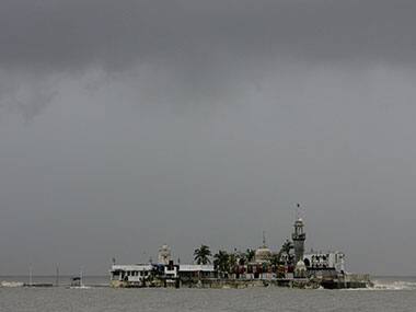 Haji Ali Trust moves SC challenging Bombay HC order on allowing entry to women