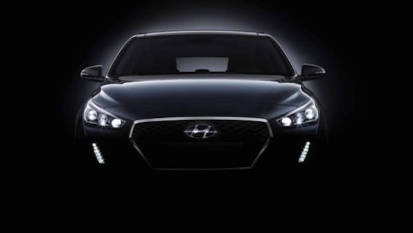 2016 Paris Motor Show: All-new Hyundai i30 teased