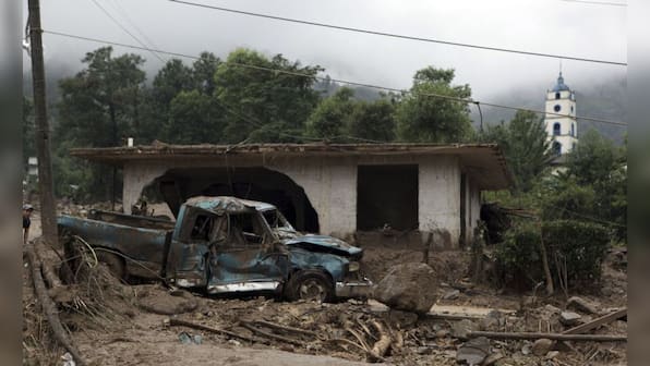 Hurricane Earl kills 45 in Mexico as new tropical storm Javier aims for Baja