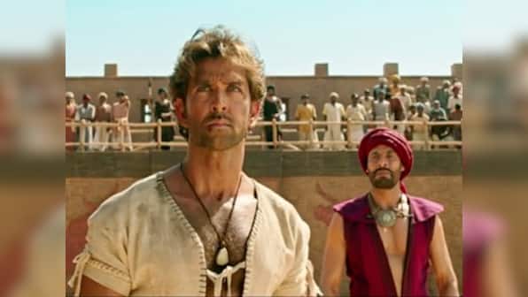 Rustom vs Mohenjo Daro box office: Akshay Kumar's film opens at 15 cr, Hrithik's at 10 cr