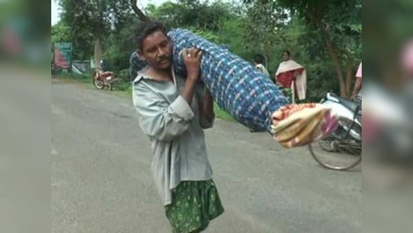 Odisha Congress supporters gherao CDMO office, demand compensation for Dana Majhi