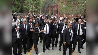 Pakistan blast: Suicide bomber kills at least 70 in Quetta hospital, Islamic State claims responsibility