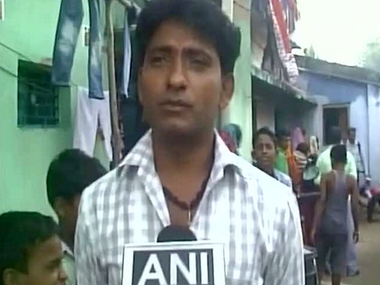 Inspired by PM Modi's Swachh Bharat Mission, brother gifts toilet as Raksha Bandhan gift Inspired by PM Modi's Swachh Bharat Mission, brother gifts toilet as Raksha Bandhan gift