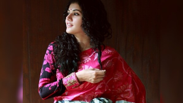 Smriti Irani's #IWearHandloom campaign is the latest effort to revive India's textile heritage