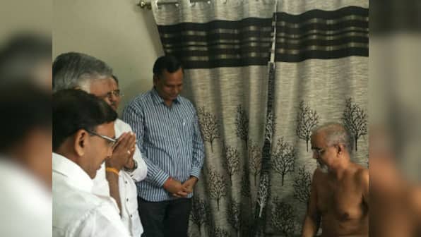 AAP leader Satyendar Jain meets monk Tarun Sagar, says matter should be put to rest