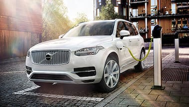 Volvo XC90 T8 Hybrid launched in India at Rs 1.25 crore