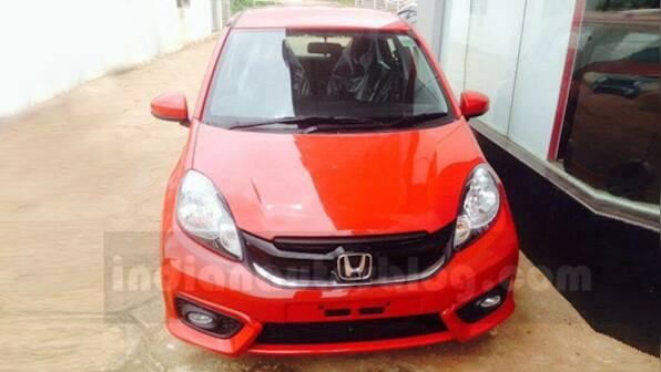 2016 Honda Brio facelift spied in India
