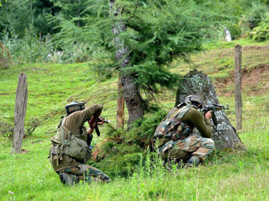 Pakistan violates ceasefire yet again, targets Akhnoor district in Jammu Pakistan violates ceasefire yet again, targets Akhnoor district in Jammu