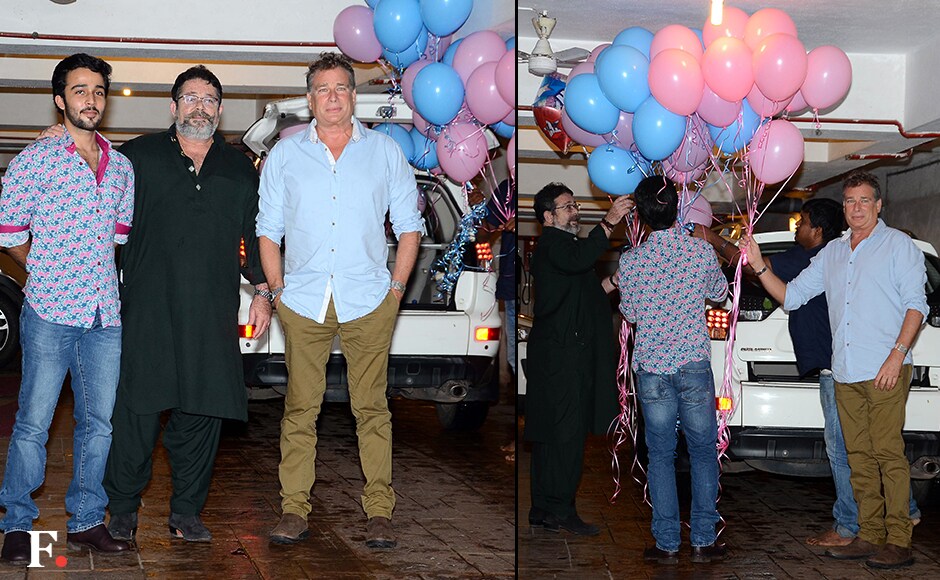 Shashi Kapoor's son Kunal Kapoor with his son Zahan Kapoor and brother Karan Kapoor arrive for Kareena Kapoor's birthday celebrations. Sachin Gokhale/Firstpost Shashi Kapoor's son Kunal Kapoor with his son Zahan Kapoor and brother Karan Kapoor arrive for Kareena Kapoor's birthday celebrations. Sachin Gokhale/Firstpost